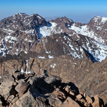 Western view to the four 4,000-meter peaks Timesguida (left), Ras Ouanoukrim (left center), Akioud (center) and Afella (right)